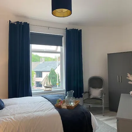 The Retreats 2: Pet-Friendly Flat in Kenfig Hill Apartment Exterior photo