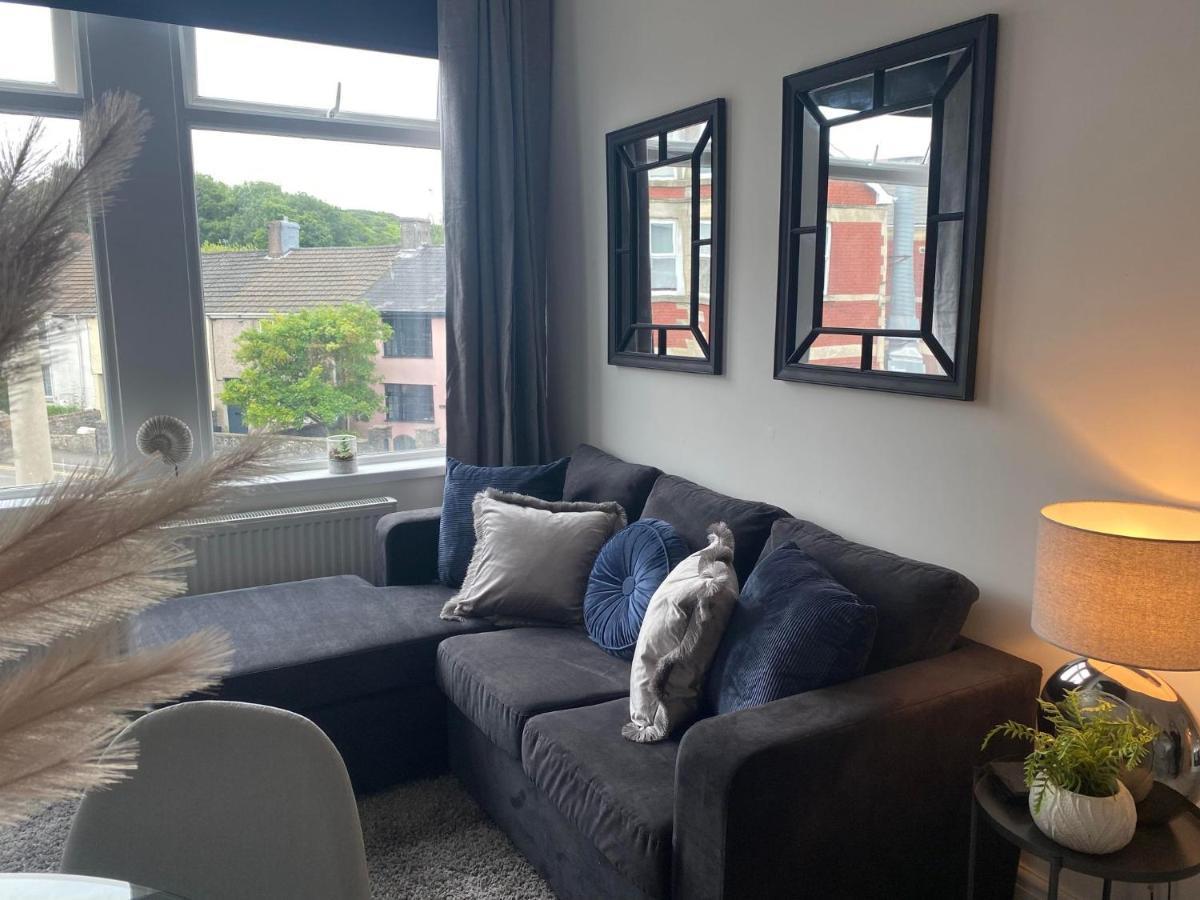 The Retreats 2: Pet-friendly Flat In